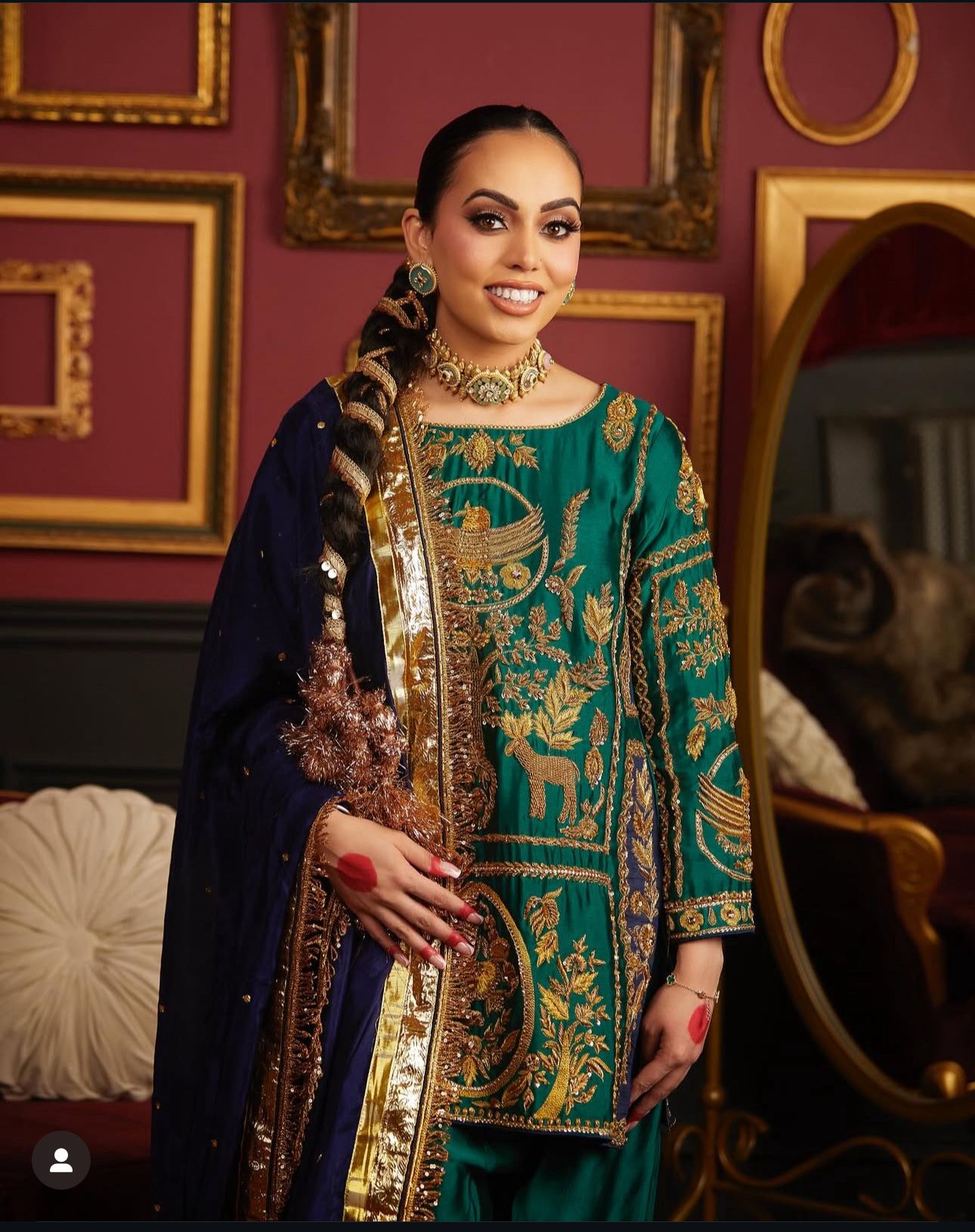 Malka-e-Husn 1